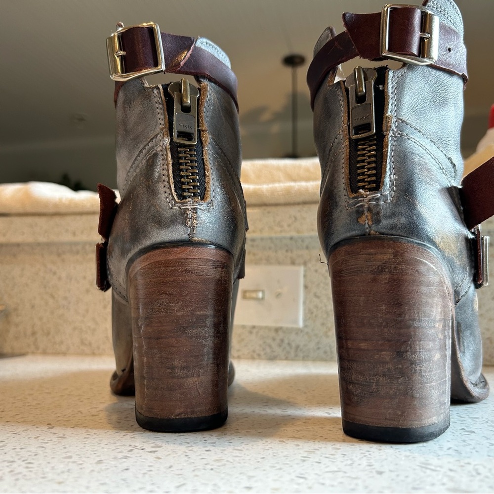 Freebird by Steven Ankle Bootie 9 - Picture 5 of 9